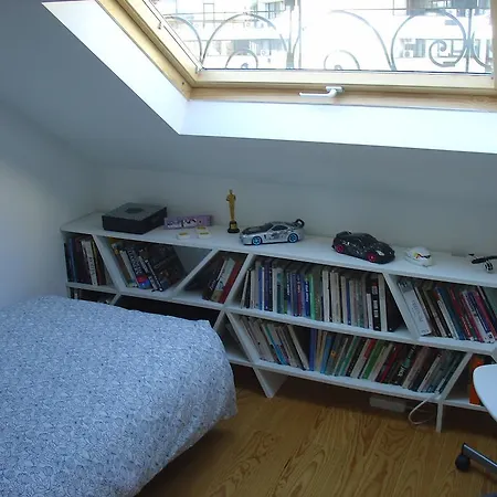 Apartamento Overlooking Botanic Garden And Castle