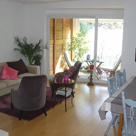 Appartement Overlooking Botanic Garden And Castle *