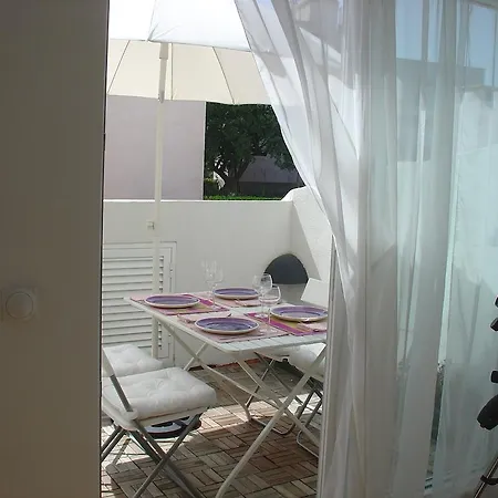 Appartement Overlooking Botanic Garden And Castle Lisboa
